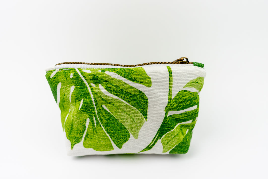 Small Wedge Bag -Palm Leaf