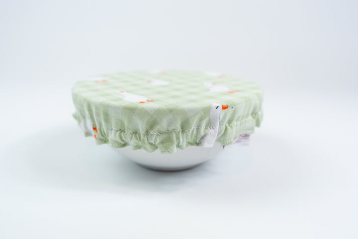 Reversible Bowl Cover – Green Geese