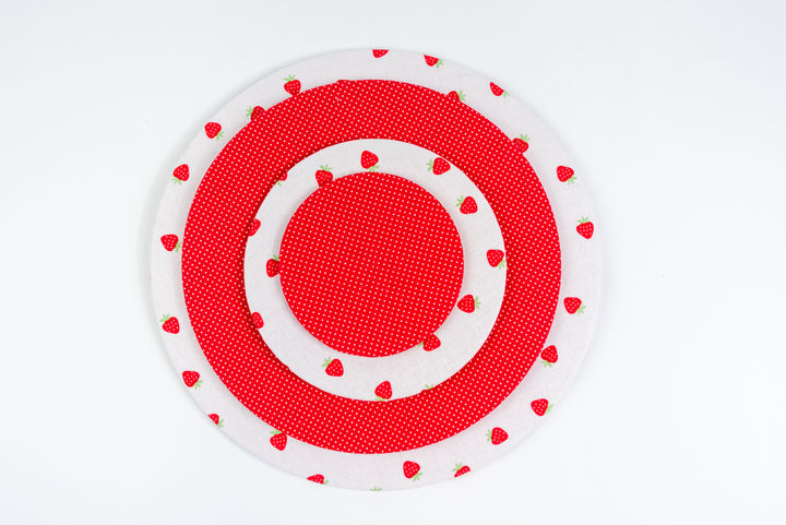 Reversible Bowl Cover – Strawberries