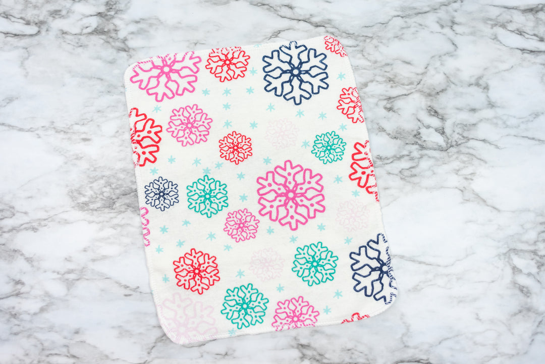 Paperless Towels - Bright Snowflakes