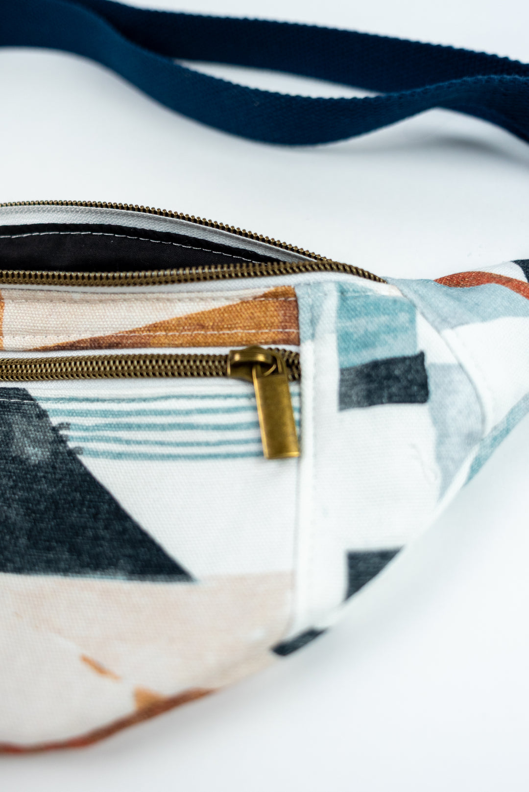 Fanny Pack - Dessert Elegance