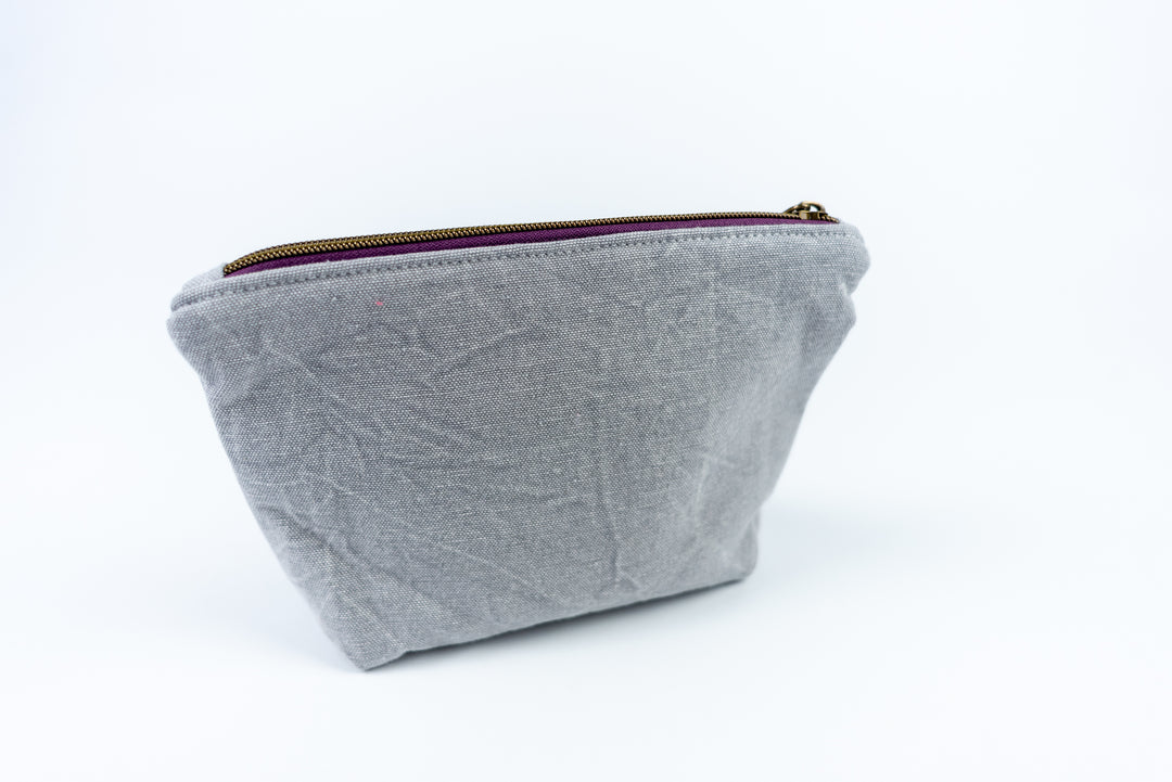 Medium Wedge Bag - Distressed Grey