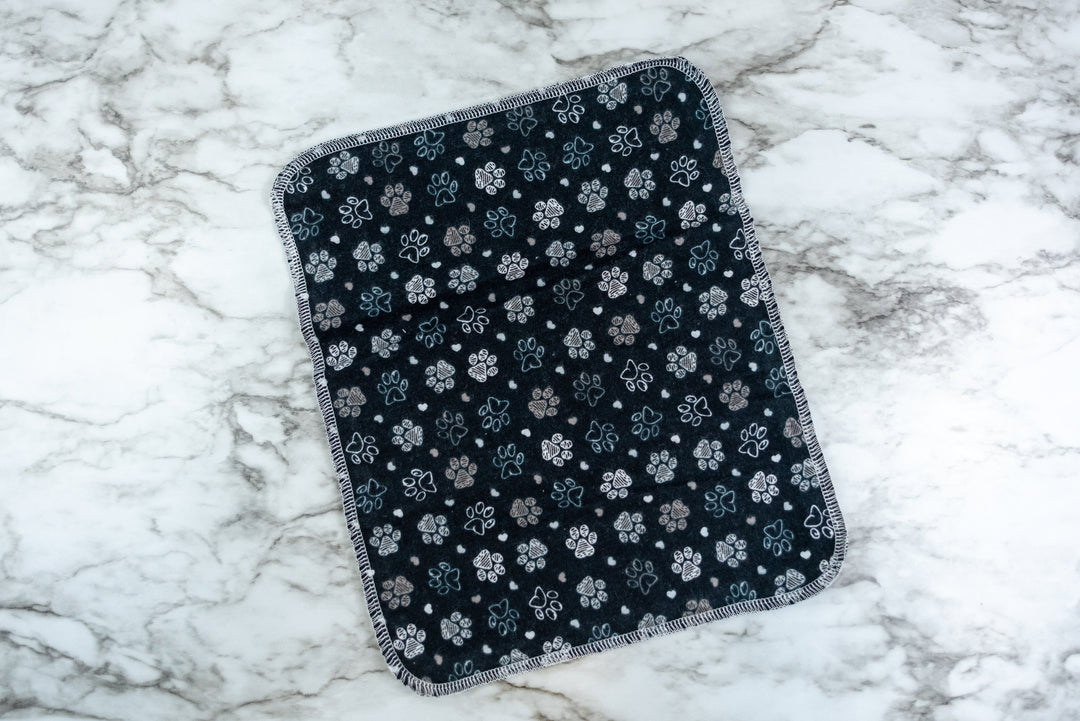 Paperless Towels - Black & White Paw Prints