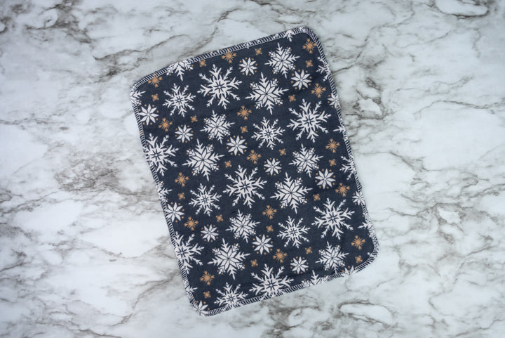 Paperless Towels - Grey & Gold Snowflakes