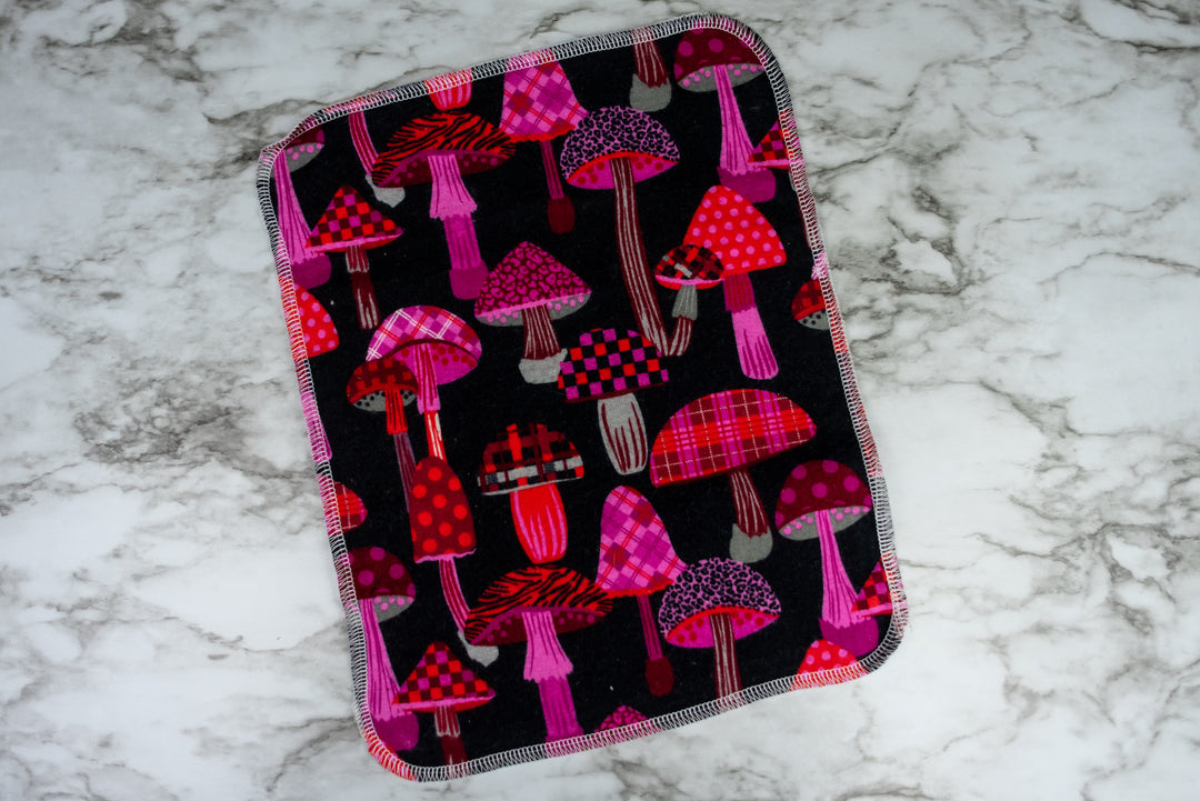 Paperless Towels - Trippy Mushrooms