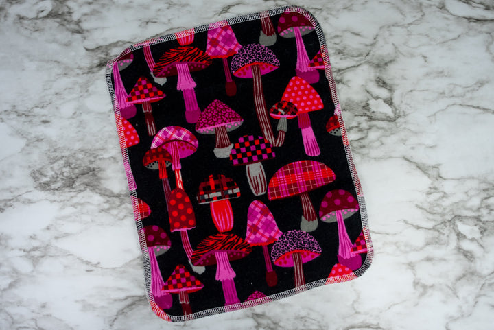 Paperless Towels - Trippy Mushrooms