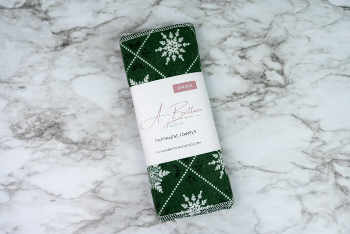 Paperless Towels - Green & White Snowflakes
