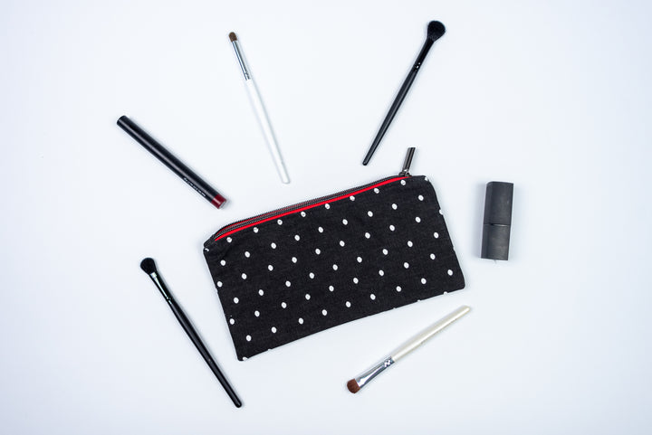 Black & White Dots Zipper Pouch