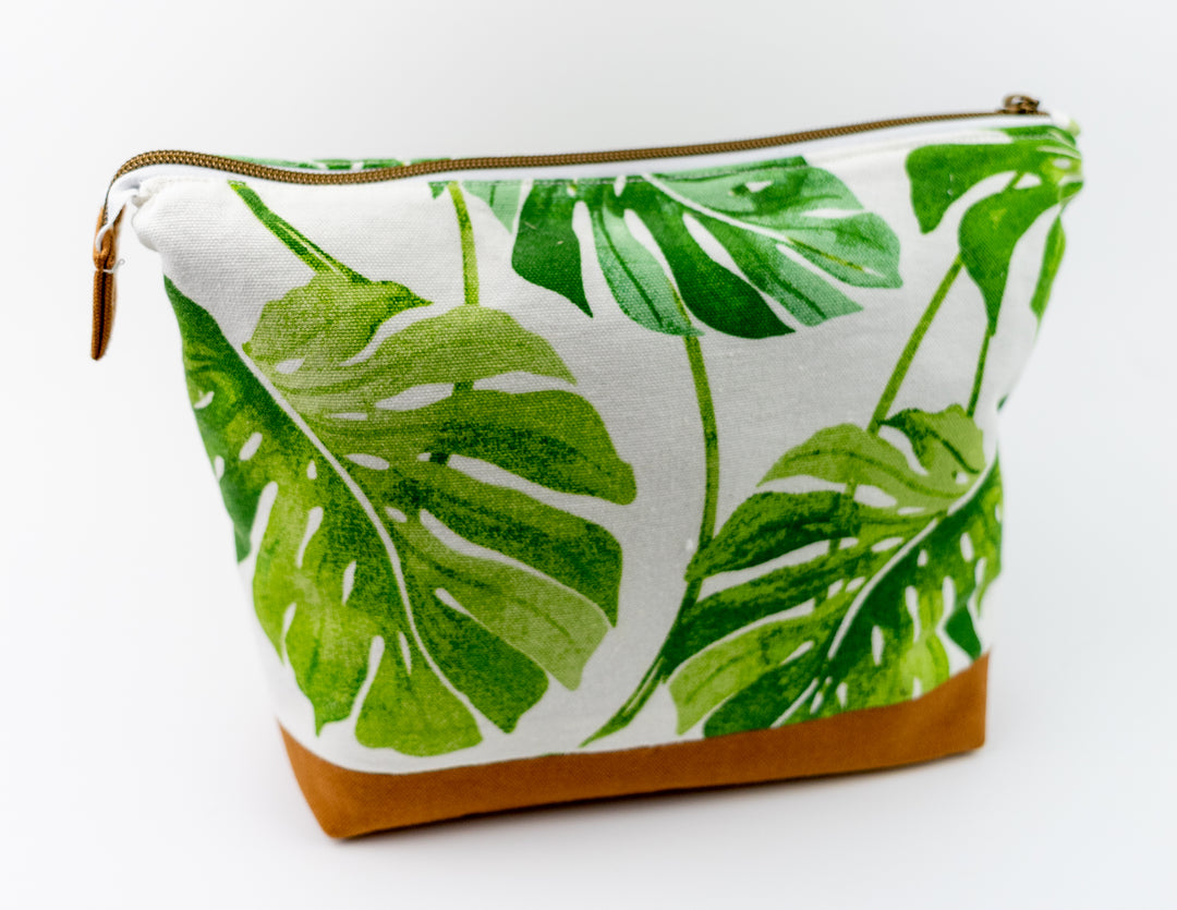 Large Wedge Bag - Palm Leaf