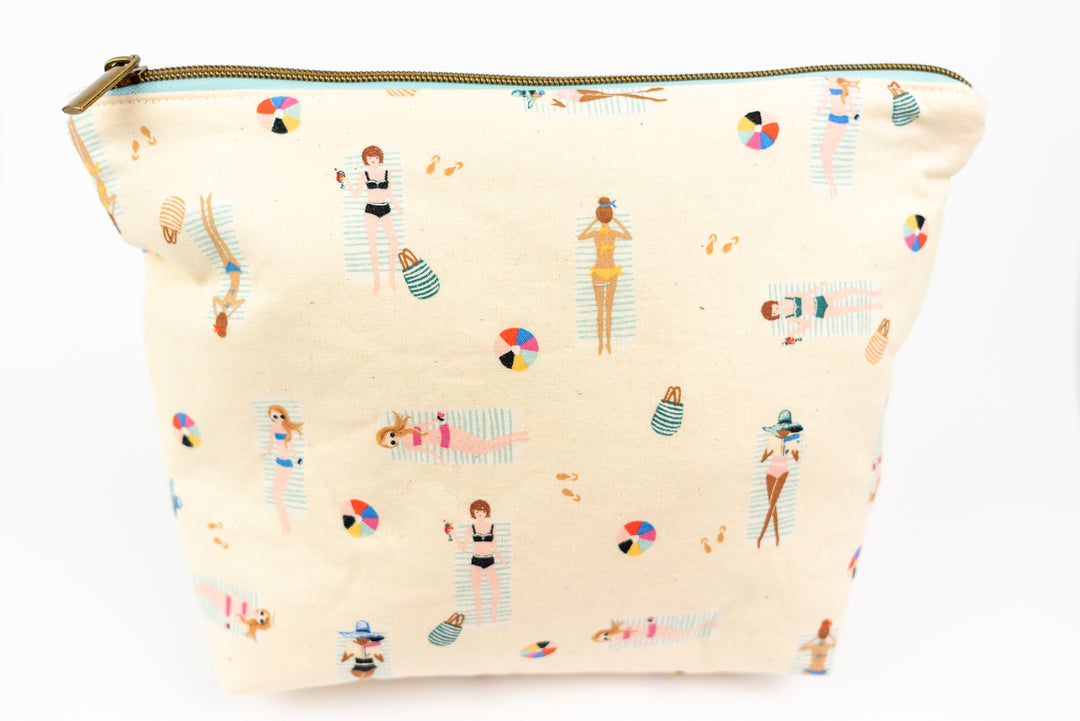 Medium Beach Days Wedge Bag