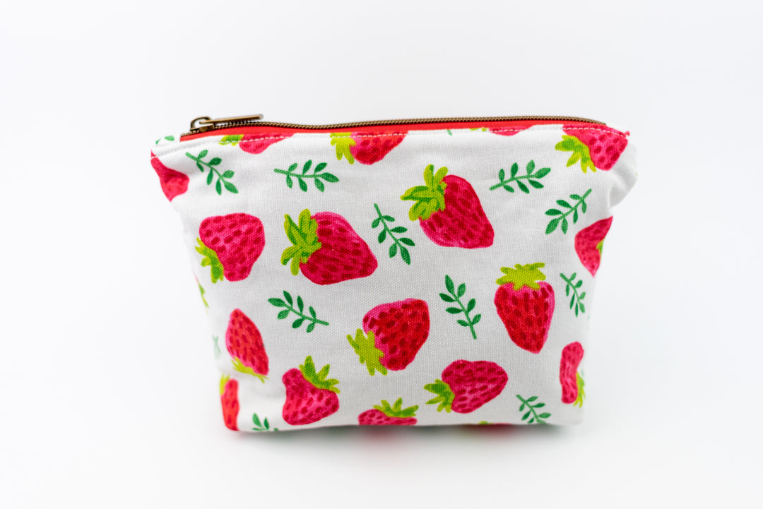 Medium Wedge Bag - Strawberry